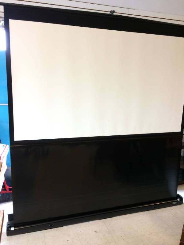 lot 42 image: Portable Projector Screen