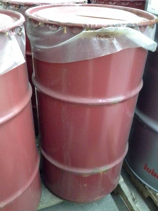lot 437 image: One Keg of Oil Service Seal n Sound Solvent Spray Grade Non-Fibrated Asphalt Solvent Undercoating 16-Gallon