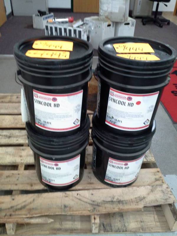 lot 444 image: 4 Pails of Conoco Phillips 66 Syncool HD 5-Gallon