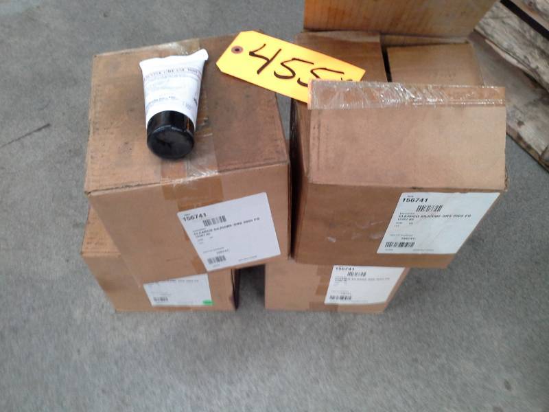 lot 455 image: 4 Cases of Clearco Products Co. Silicone GRS 3005 FG 5oz. Tubes