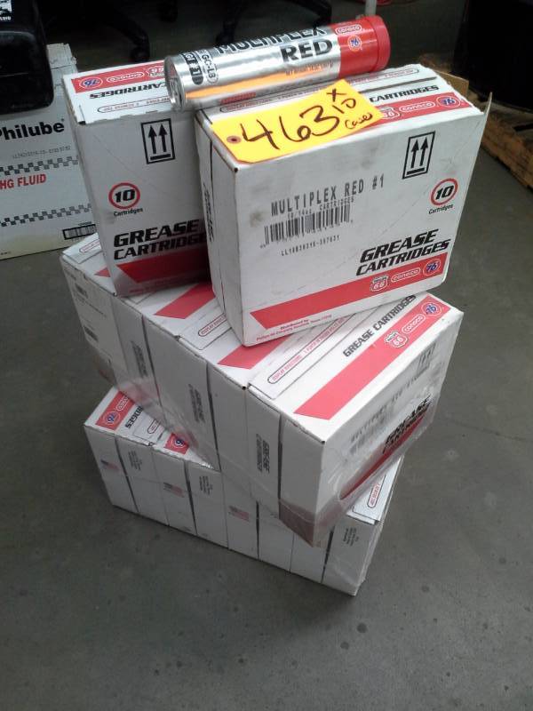 lot 463 image: 10 Cases of Phillips 66 Multiplex Red #1 Grease 14oz. Cartridges