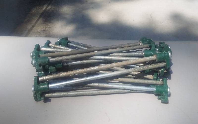 24 Metal Tent Stakes