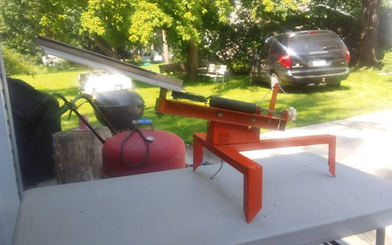 Clay Pigeon Thrower