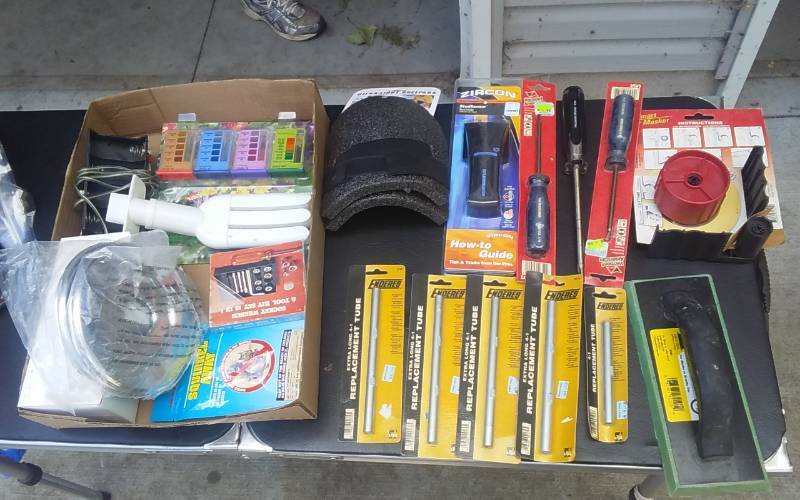 Box Lot New Stud Sensor, Knee Pads, Masking Tool, PH Tester, More