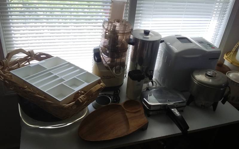 Lot Of Kitchen Small Appliances