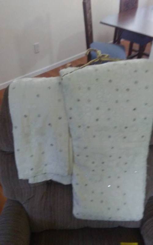 King Size Bed Spread With 2-Shams