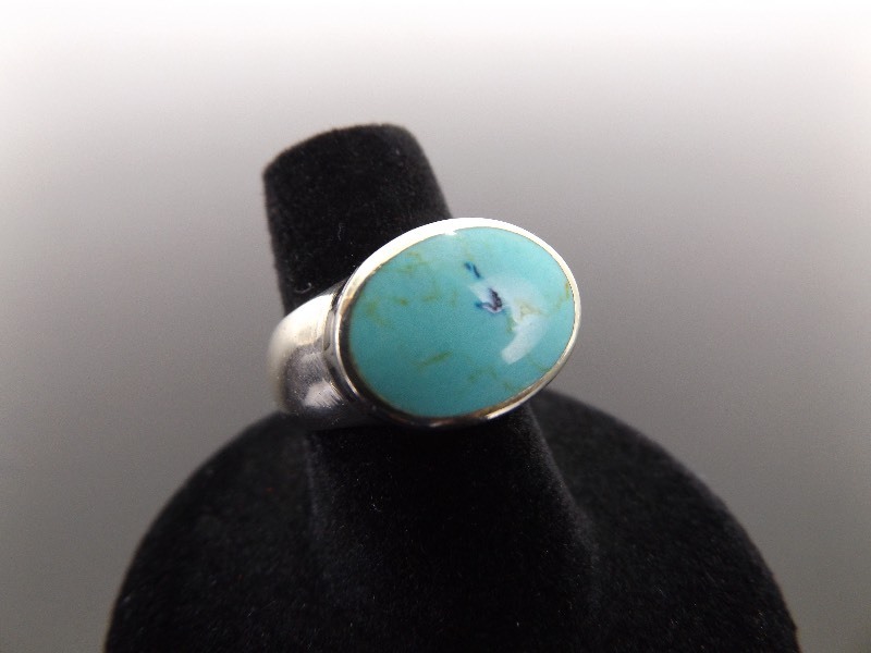 .925 Sterling Silver Zuni Howlite Inlayed Cabochon Ring Size 6.75