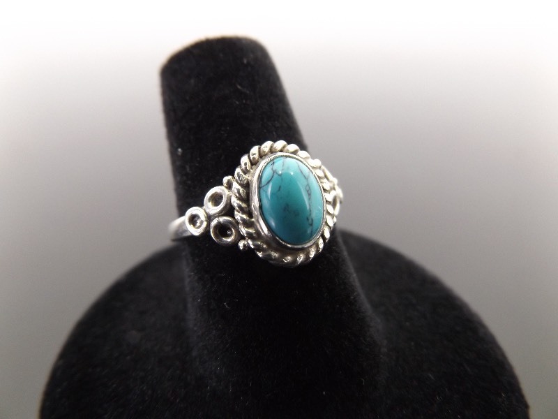 .925 Sterling Silver Howlite Cabochon Ring Size 7.25