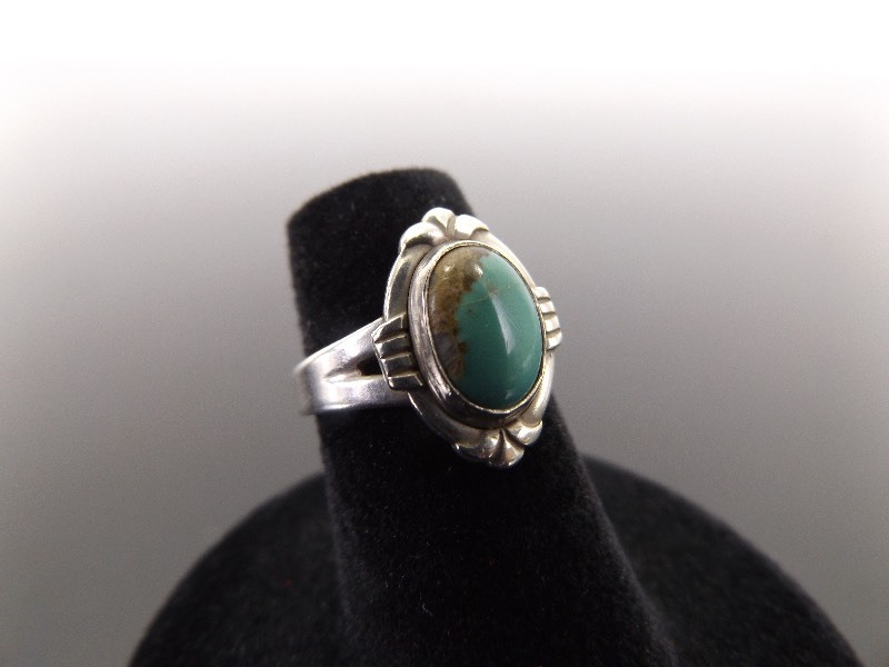 .925 Sterling Silver Turquoise Cabochon Ring Size 5