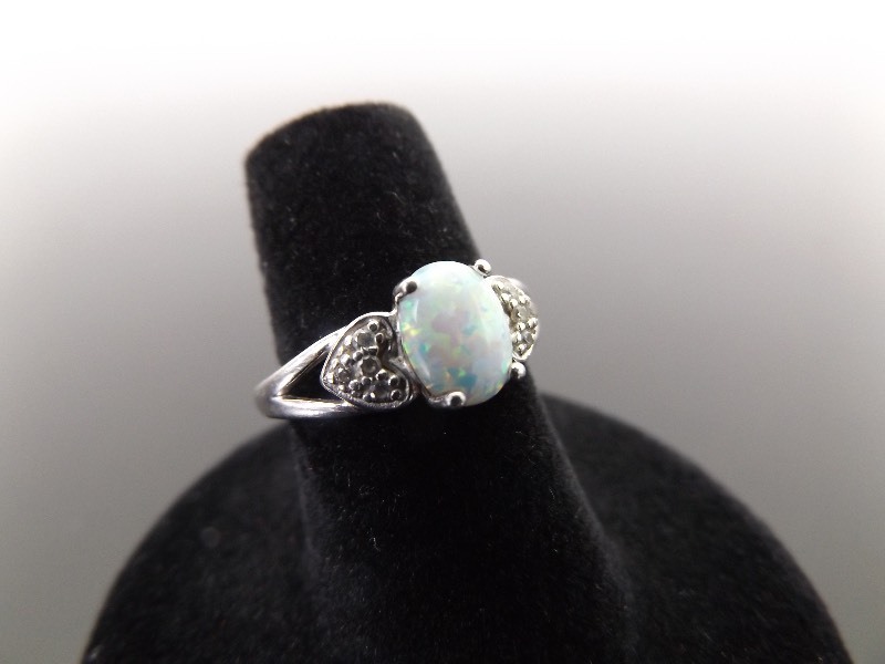 .925 Sterling Silver Opal Cabochon Ring Size 6.25