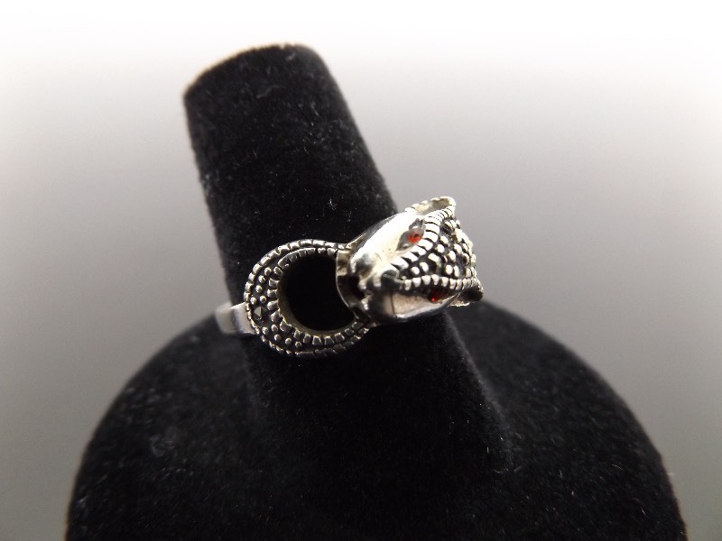 .925 Sterling Silver Art Nouveau Leopard Head Ring Size 7.75