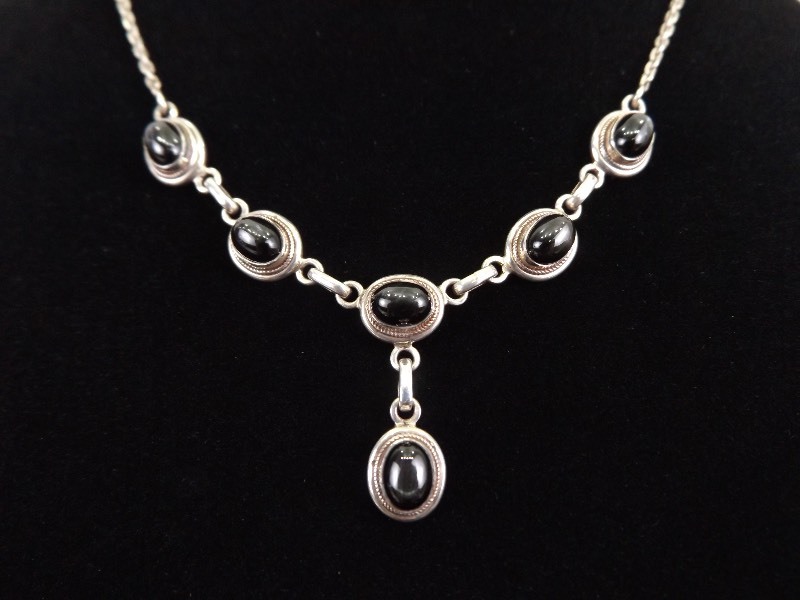 .925 Sterling Silver Black Chrysoberyl Cabochon Necklace