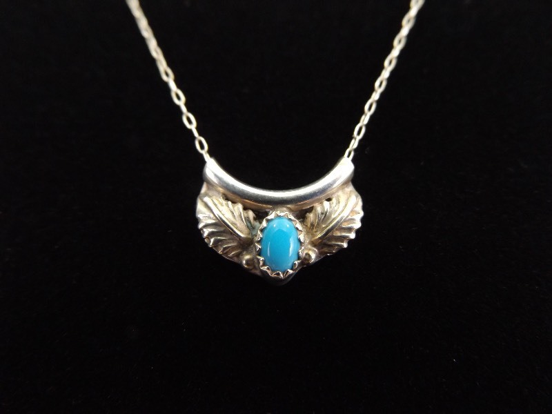 .925 Sterling Silver Turquoise Cabochon Navajo Leaf Slide Pendant Necklace