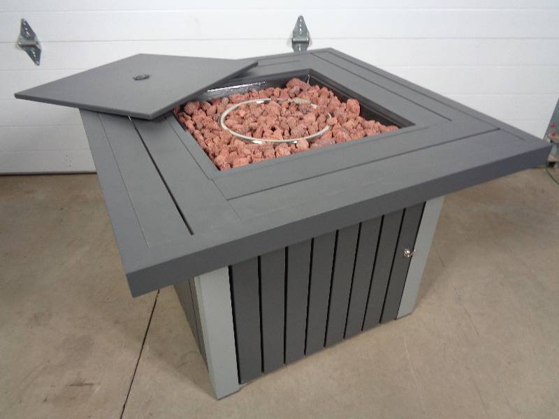 lot 4 image: New Gas Fire Pit