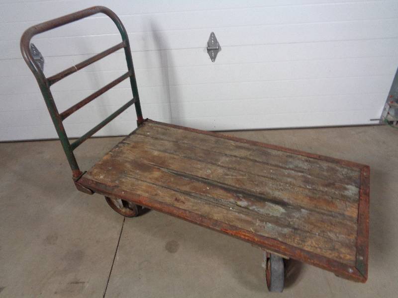 lot 14 image: Nutting Warehouse Cart