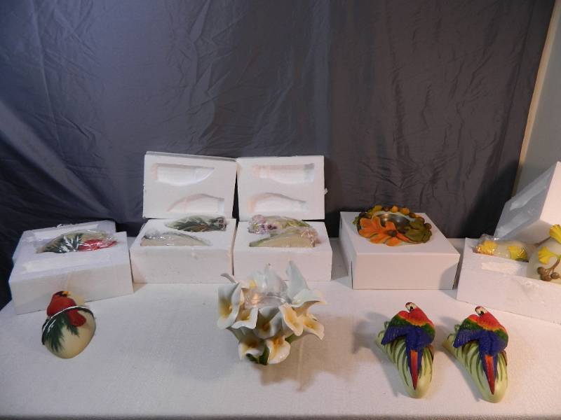lot 209 image: 5 New Sets of Decorative Wall Vases and 2 New Decorative Candle Holders