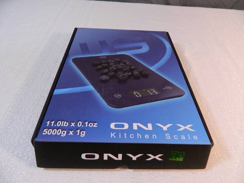 lot 220 image: New Onyx Kitchen Scale