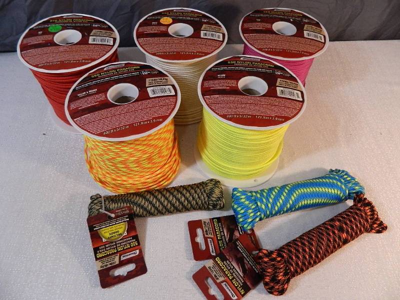 lot 270 image: Large Lot of New Nylon Paracord