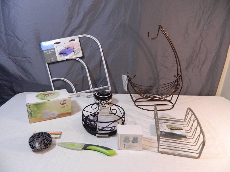 lot 277 image: New Household Items and Dept 56