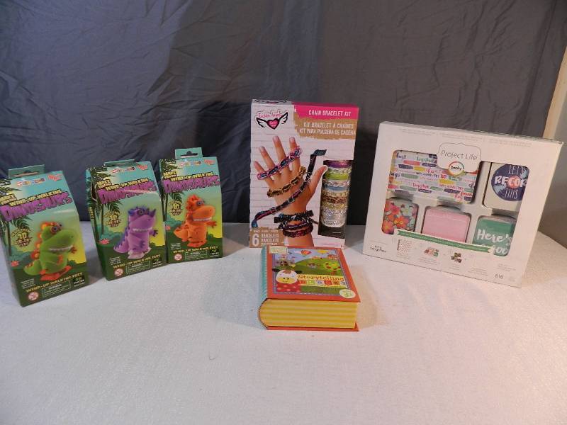 lot 280 image: New Craft Kits and More