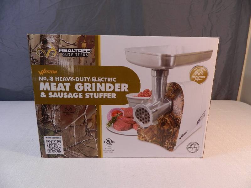 lot 25 image: New Realtree Weston Heavy Duty Electric Meat Grinder