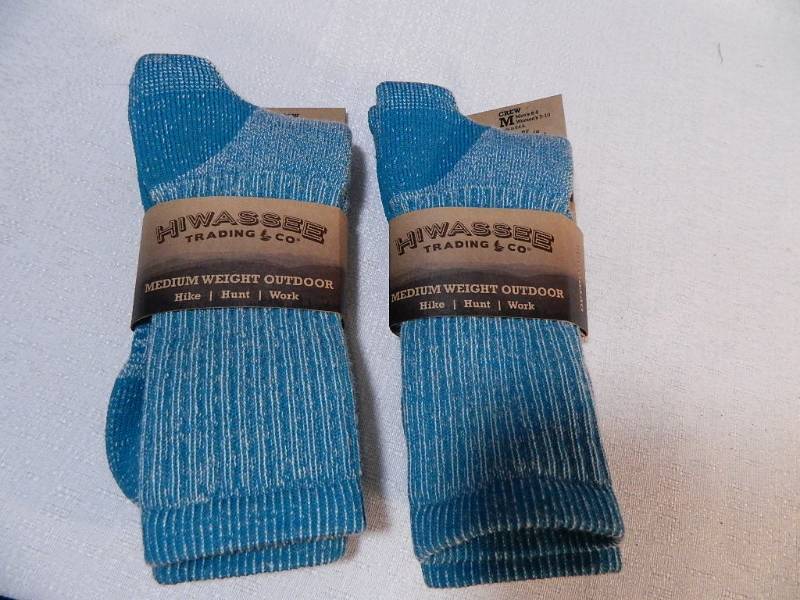lot 64 image: 2 New Pairs of Hiwasse Medium Weight Outdoor Merino Wool Socks