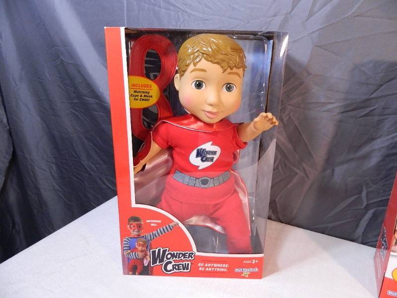 lot 84 image: New Wonder Crew Doll