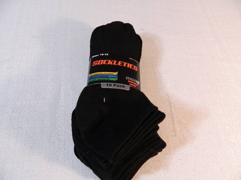 lot 97 image: 10 New Pairs of Mens Performance Socks