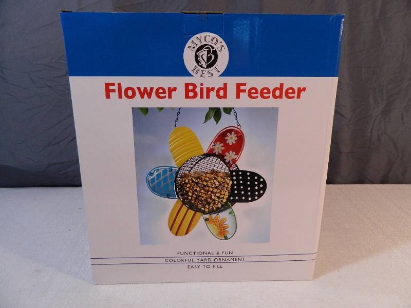 lot 116 image: New Flower Bird Feeder