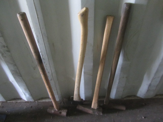 Mauls, Axes