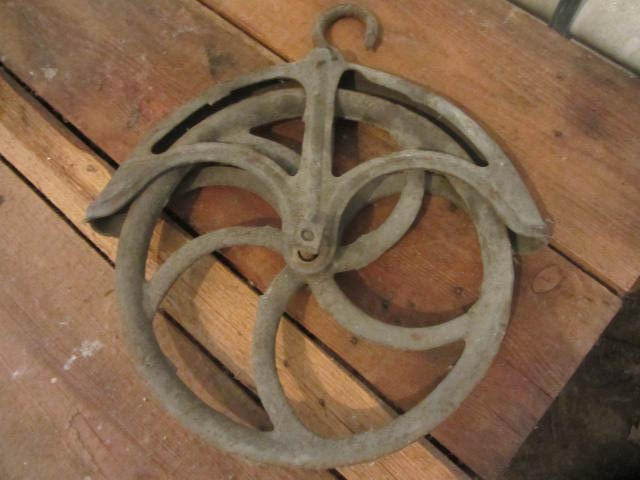 Vintage Well Pulley