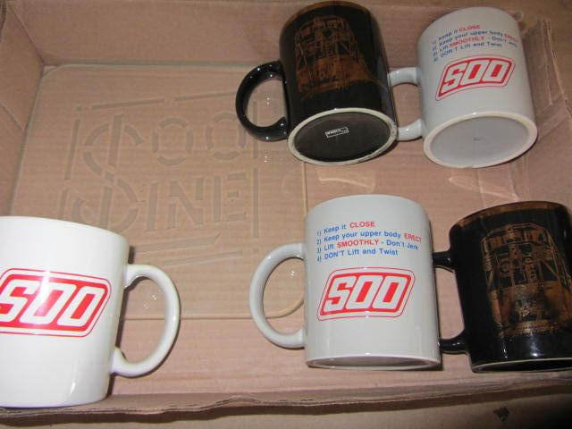 Glass Plate & Mugs - RR
