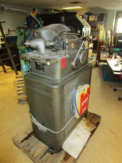 lot 505 image: SIOUX VALVE FACE GRINDING MACHINE