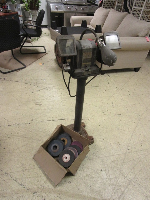lot 508 image: CRAFTSMAN 6 GRINDER