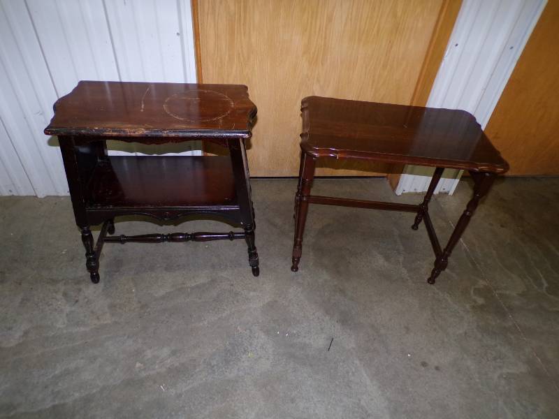 lot 53 image: Pair of Vintage Side Tables