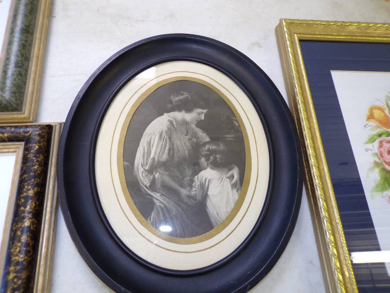 lot 86 image: Vintage Mother  Child Picture and water color pictures