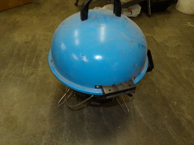 lot 93 image: Portable Camping Grill