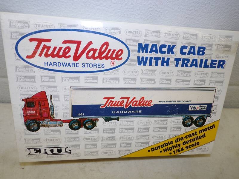 lot 15 image: ERTL True Value 164 Limited Edition Die Cast Metal Collector Replica