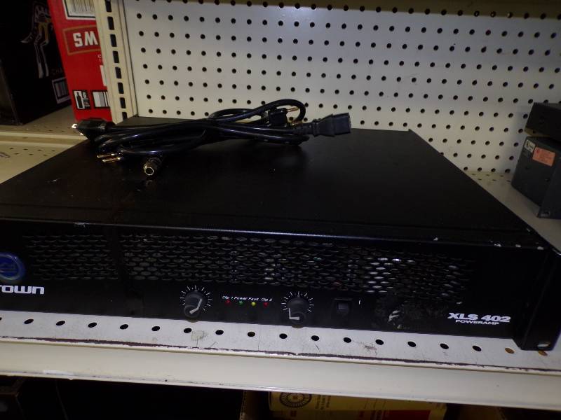 lot 43 image: Crown XLS402 Power Amp