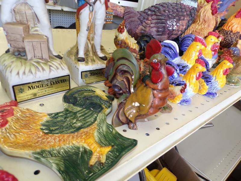 lot 148 image: Large Lot of Chicken Figurines including salt  and peppers shakers- 3 angels with light- 3 morgan wine bottles