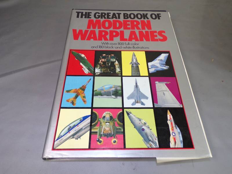 lot 154 image: The Great Book of Modern Warplanes