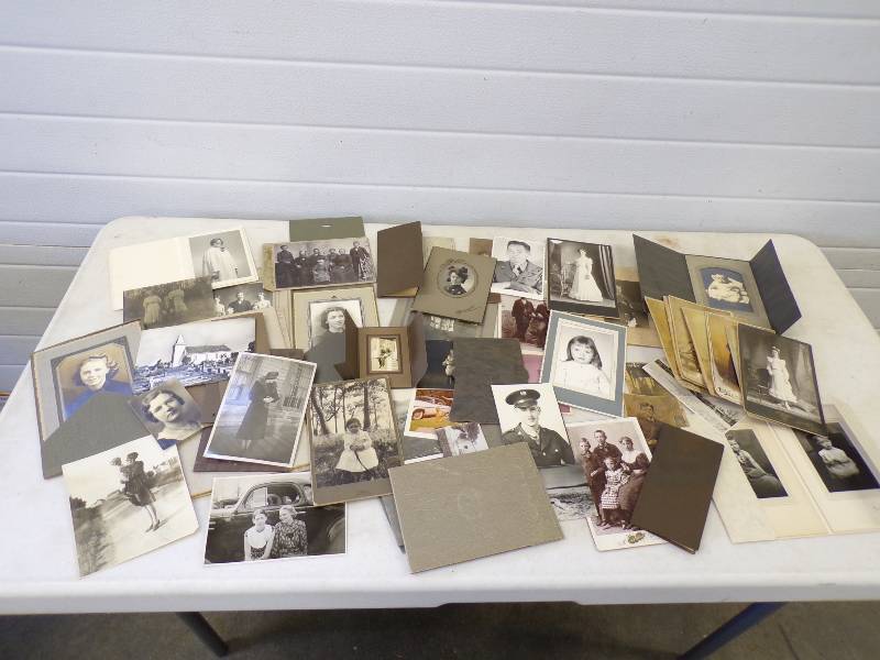 lot 115 image: Vintage Cabinet Card Pictures