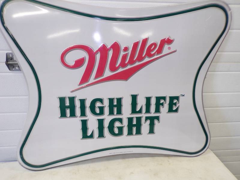 lot 118 image: Large Miller High Life Light Beer Metal Sign