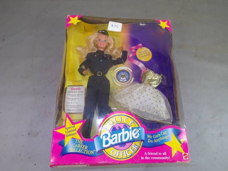 lot 189 image: Vintage Barbie Police Officer