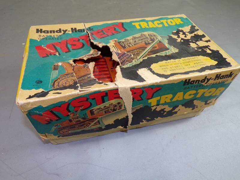 lot 198 image: Handy Hank Mystery Tractor