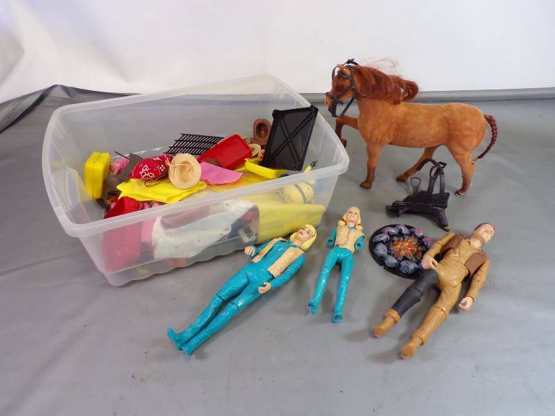 lot 246 image: Vintage Johnny and Jane West Series Horse with action figures and accessories