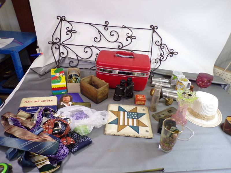 lot 277 image: Large Assorted Lot