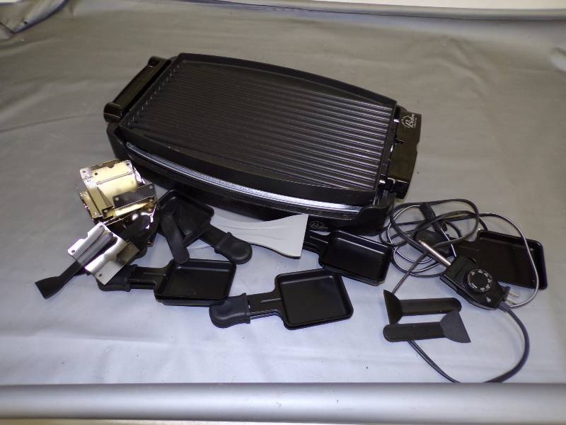 lot 281 image: Wolfgane Puck Bistro Grill