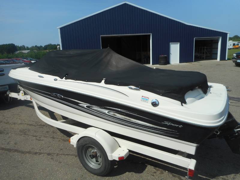 lot 1 image: 2005 Sea Ray 180 Sport 17 6