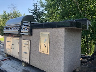 lot 6 image: Outdoor Kitchen